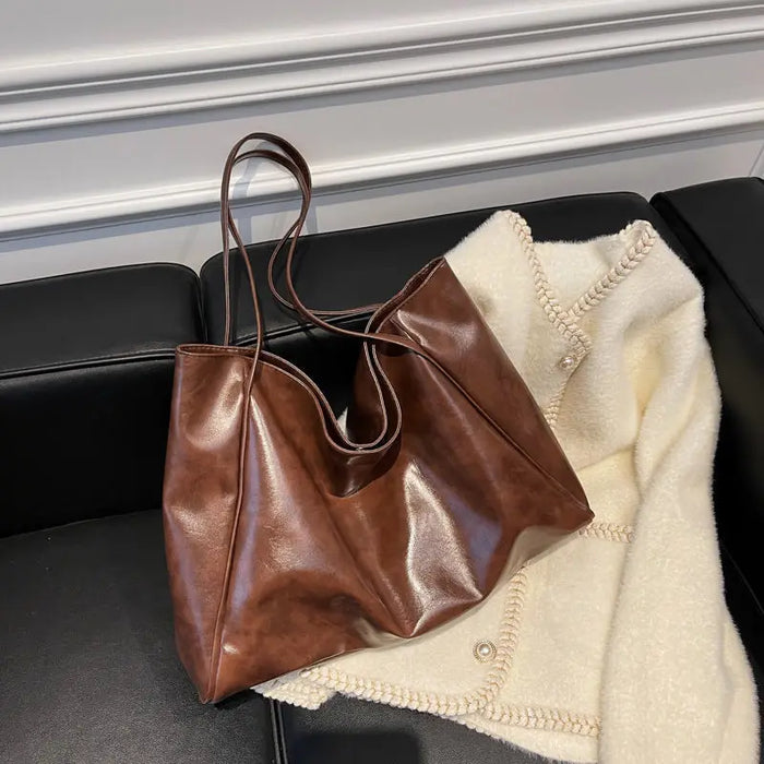 Commuter bag for women