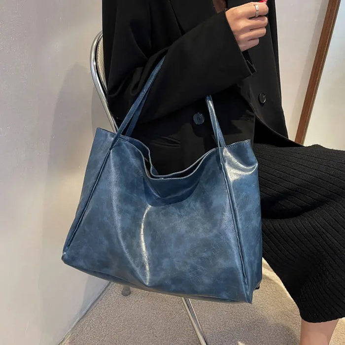 Commuter bag for women