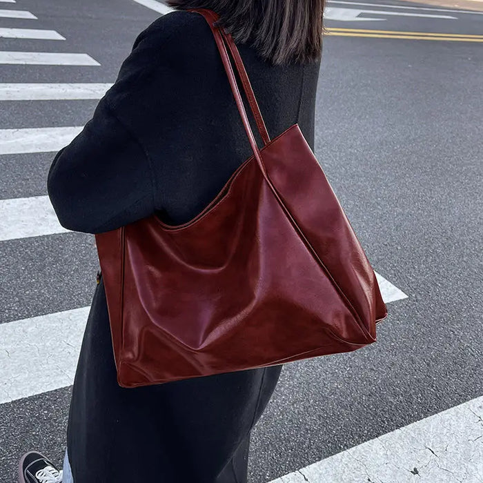 Commuter bag for women